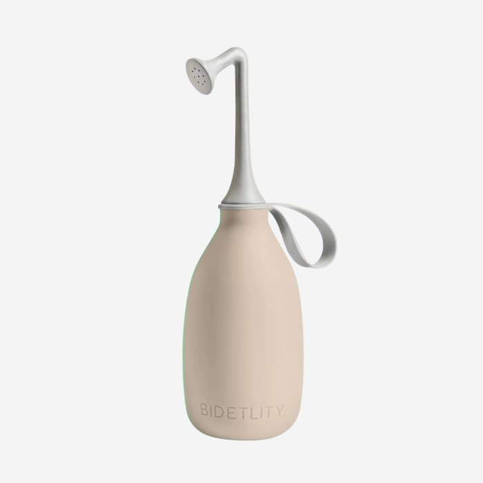 Bidetlity butt shower, mobile bidet